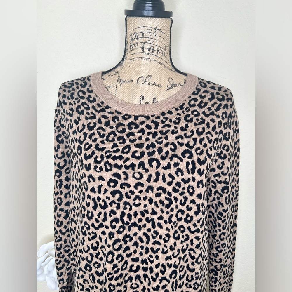A New Day Tan & Black Leopard Animal Print Sweater Size Extra Extra Large - Picture 4 of 15